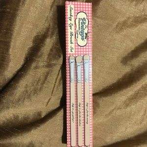Vintage Cosmetics smokey eye trio brush set